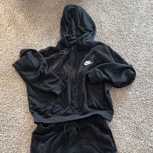 Nike fleece hoodie and jogger set